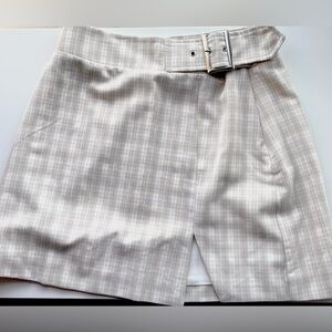 FOREVER21 Y2k Plaid Buckle Beige Mini Skirt